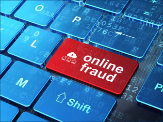محض کچھ احتیاطی تدابیر آپ کو ہیکرزاور فراڈی افراد کی دھوکہ دہی سے محفوط رکھ سکتی ہیں۔(ٖفوٹو:فائل)