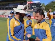 تابش خان کے سر پر بھی ٹیسٹ کیپ سج ہی گئی