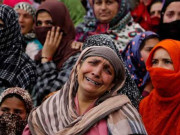 ماں کا عالمی دن ہزاروں کشمیری مائیں اپنے لاپتہ بیٹوں کی منتظر