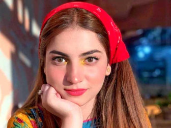 اس بار دنا نیر نے عاطف اسلم کے نقش قدم پرچلتے ہوئے سلام ’مصطفی جان رحمت‘ پڑھا جو سب کو خوب پسند آیا۔

