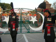 کورونا نے واہگہ سرحد کی رونقیں بھی ماند کردیں