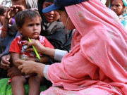 تنخواہوں سے محروم لیڈی ہیلتھ ورکرز نے پولیو مہم کے بائیکاٹ کا اعلان کردیا 