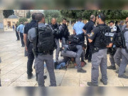 اسرائیلی پولیس کا مسجد الاقصی میں نمازیوں پر پھر تشدد 6 فلسطینی گرفتار