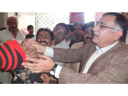 بچوں کو پولیو سے بچاؤ کے قطرے پلانا والدین کی ذمے داری ہے