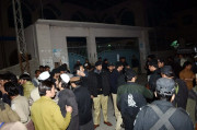 پشاورتبلیغی مرکز میں بم دھماکے پر مختلف تنظیموں کی مذمت