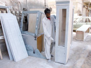 ڈیکو فرنیچر کی تیاری میں کمی کاریگر اندرون ملک منتقل ہونے لگے