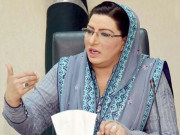 فردوس عاشق اعوان کے خلاف مقدمے کے لیے قادر مندوخیل نے تھانے میں درخواست جمع کرا دی
