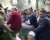 وزیر اعلیٰ دہلی اروند کیجروال کا مرکزی حکومت پولیس کیخلاف دھرناگلیوں سے حکومت چلانیکا اعلان