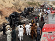 پنجگور میں گاڑیوں میں تصادم سے 4 افراد جاں بحق