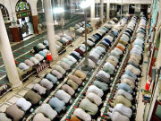 عبادات کو دنیاوی تجارت مت بنائیے۔۔۔۔۔ 