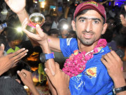 شاہنواز دہانی کا آبائی علاقے لاڑکانہ پہنچنے پر والہانہ استقبال