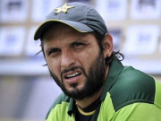 ٹیلنٹ ہنٹ پروگرامعمران نے پلیئرز کی رہنمائی کیلیے آفریدی کو پشاور بلالیا 
