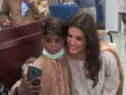 اداکارہ ریشم تھیلیسمیا اور ہیموفلیلیا کا شکار بچوں کاغم بانٹنے جاپہنچیں