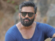 کورونا کیسز میں اضافے پر سنیل شیٹھی کا اپارٹمنٹ سیل کردیا گیا