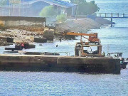 کراچی پورٹ کی حدود میں غیر قانونی جیٹی کا انکشاف کرین بھی نصب