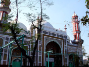 مسجد دائی انگہ  مغلیہ عہد کے فن تعمیر کا شاہکار 