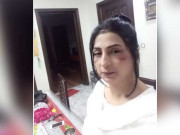 ایس ایچ او مناواں کے بھائی نے اسٹیج اداکارہ کو تشدد کا نشانہ بنا ڈالا