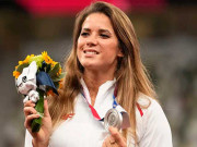 بچے کی ہارٹ سرجری کیلیے پولش ایتھلیٹ نے میڈل نیلام کردیا