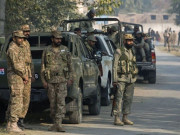 بلوچستان میں شہید کیپٹن کی نماز جنازہ ادا آرمی چیف کی شرکت