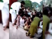 مینار پاکستان ہراسانی واقعہ خاتون کے پھٹے کپڑے فنگر پرنٹ لینے کیلئے بھجوادیئے گئے