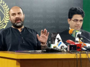 خیبر پختونخوا حکومت کا ویکسی نیشن نہ کرانے والوں کی موبائل سم بند کرنے کا اعلان