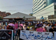 لاہور میں لائسنسنگ امتحانات کیخلاف ڈاکٹروں کا احتجاج