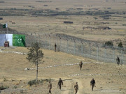 افغان سرحد سے پاک فوج کی چوکی پر فائرنگ 2 جوان شہید اور 3 دہشتگرد ہلاک