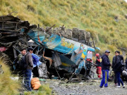 بولیویا میں بس کھائی میں گرنے سے 23 افراد ہلاک