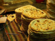 نان بائیوں نے روٹی کی قیمت بڑھانےکی دھمکی دے دی