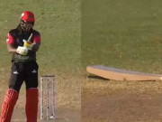 کیریبیئن لیگ میں اوڈین اسمتھ کی طوفانی گیند نے گیل کا بیٹ توڑ دیا