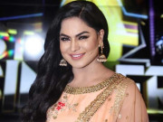 حکومت کو شوبز کے اندر لباس کی حد مقرر کرنی چاہئے وینا ملک