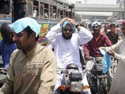 کراچی سے ہیٹ ویو کا خاتمہ گرمی کی شدت برقرار سمندری ہوائیں بند