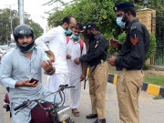 آئی جی سندھ کا پولیس اہلکاروں کو شہریوں کے ویکسینیشن کارڈ چیک کرنے کا حکم