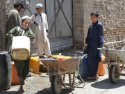 ڈیرہ مراد جمالی میں پینے كا پانی ناپید شہری بوند بوند كو ترسنے لگے