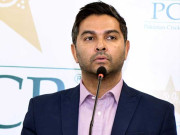 وسیم خان کی وکٹ بھی گر گئی