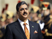یوسف رضا گیلانی کو بیرون ملک جانے سے روک دیا گیا