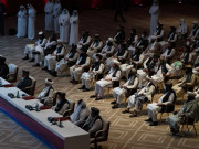 افغانستان سے انخلا کے بعد قطر میں امریکا اور طالبان کے درمیان مذاکرات