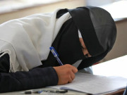 امریکا میں اسکول ٹیچر نے زبردستی مسلم طالبہ کا نقاب اتار دیا