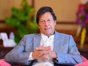 سلمان احمد نے عمران خان کی زندگی پر دستاویزی فلم بنالی