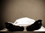 کراچی میں نشئی بیٹے نے بوڑھے باپ کو قتل کردیا والدہ شدید زخمی