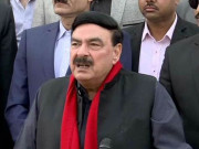 ملکی حالات کے باعث شیخ رشید پاک بھارت میچ دیکھے بغیر دبئی سے واپس آگئے