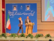 ایران میں نوجوان نے نومنتخب گورنر کو تھپڑ رسید کردیا