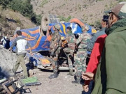 مقبوضہ کشمیر میں مسافر بس کو حادثہ 13 افراد جاں بحق