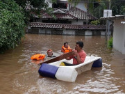 سری لنکا میں موسلا دھار بارش نے تباہی مچادی 16 ہلاکتیں