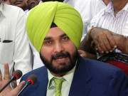 نوجوت سنگھ سدھو گوردوارہ دربار صاحب کرتارپور پہنچ گئے