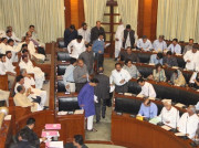 ایم کیوا یم کے ارکان سندھ اسمبلی کا کارکنوں کے ماورائے عدالت قتل پر علامتی واک آؤٹ