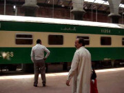 میر پور خاص کا ریلوے اسٹیشن ویران20میں سے2ٹرینیں رہ گئیں