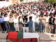ایم کیوایم کورنگی سیکٹر کا کارکن سپرد خاک نماز جنازہ میں سیکڑوں کارکنان شریک 