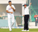 روی چندرن ایشون اپنے ’ہوم‘ امپائر سے ہی الجھ بیٹھے