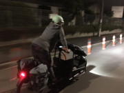 نیوزی لینڈ کی حاملہ رکن اسمبلی بچے کو جنم دینے سائیکل پر اسپتال پہنچ گئیں